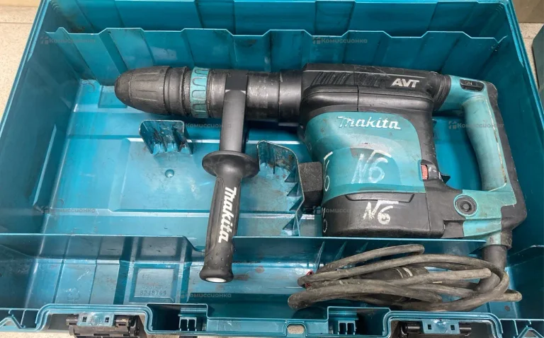 Отбойный молоток makita HM1111C
