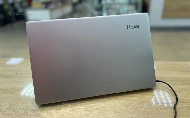 Ноутбук  Haier U1500EM