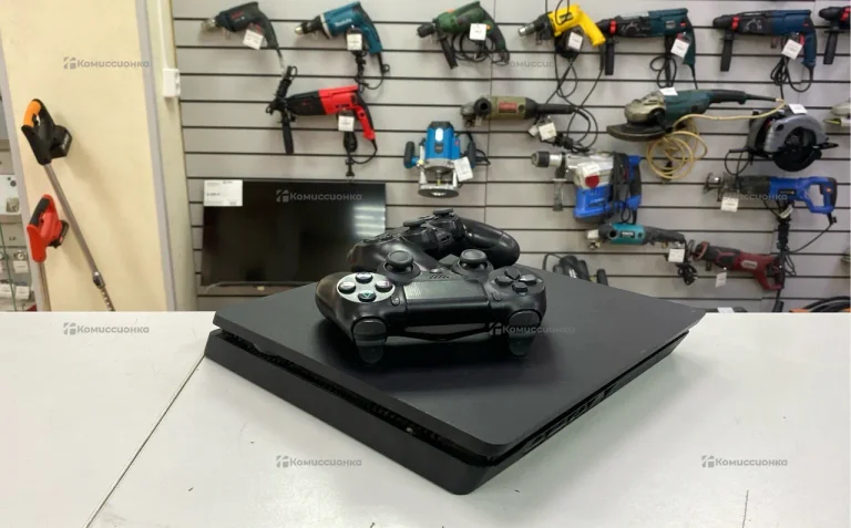 Приставка Sony ps4 slim 500.