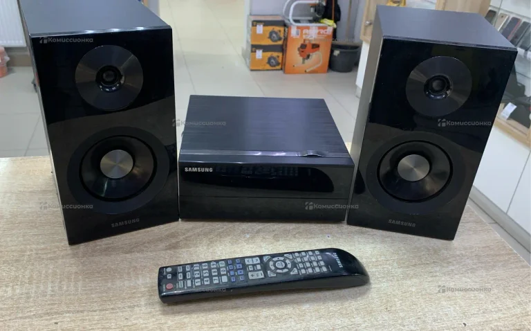 Музыкальный центр Samsung MM-C430D