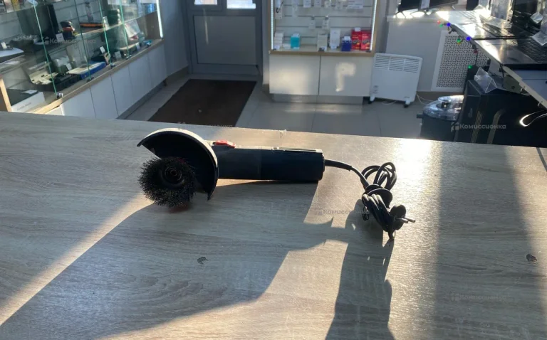 Углошлифовальная машина