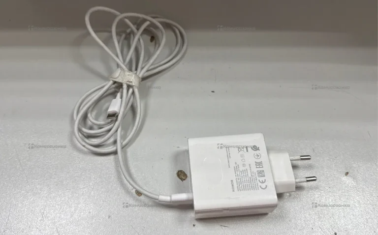 Honor power adaptor