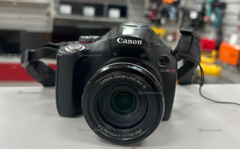 Фотоаппарат  Canon PC1560