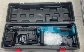 Цепная пила аккумуляторная бесщеточная Makita(сини