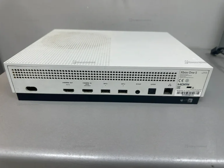 Приставка Xbox One S 1Tb