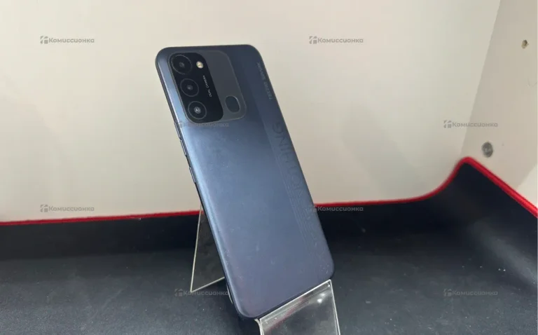 Tecno Spark 8C 4/64 ГБ