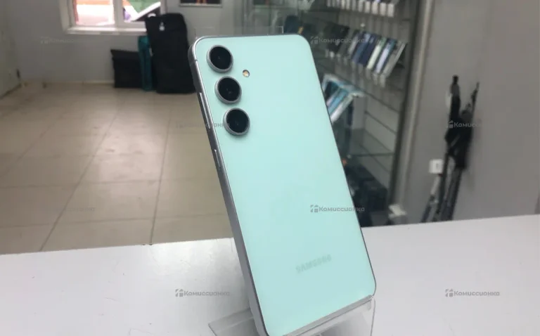 Samsung Galaxy S24 FE 8/256 ГБ