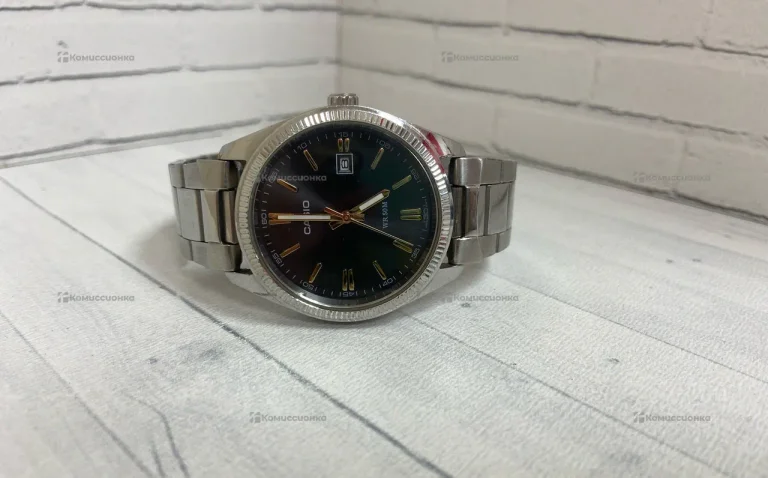 Часы  Casio