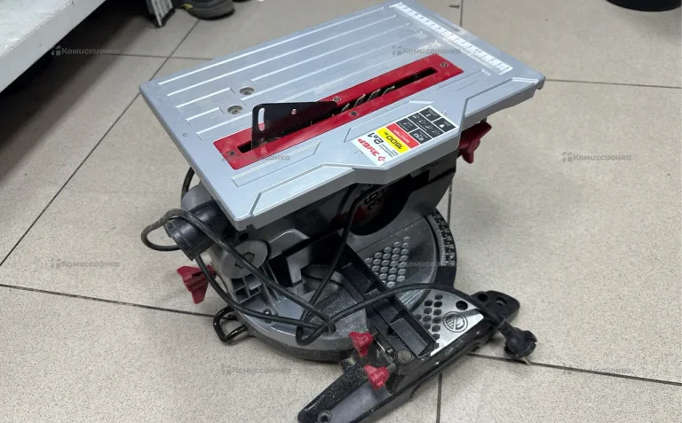 Торцовочная пила Зубр ЗПТК-210-1500