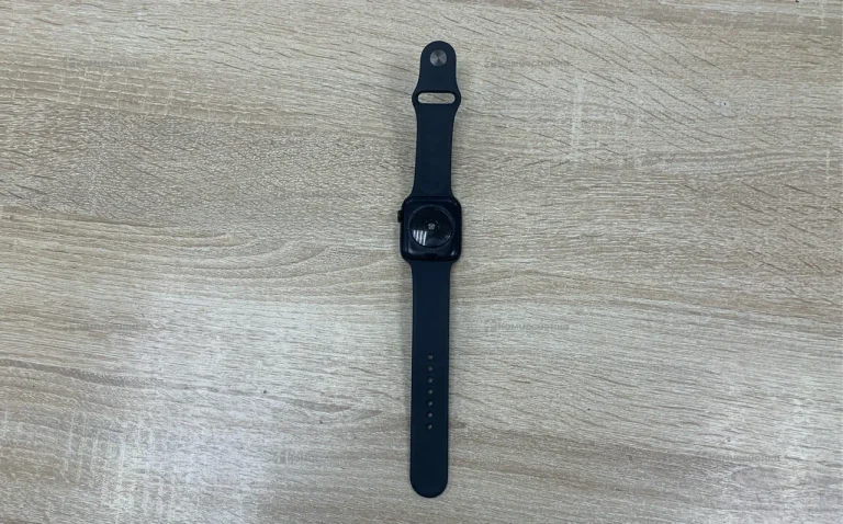 Часы  Apple Watch SE