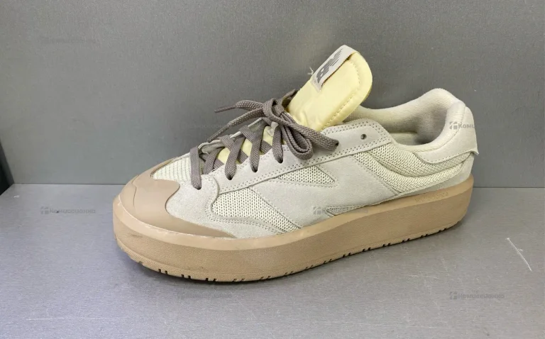 Кроссовки NewBalance 45р