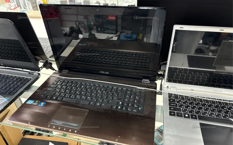 Ноутбук ASUS