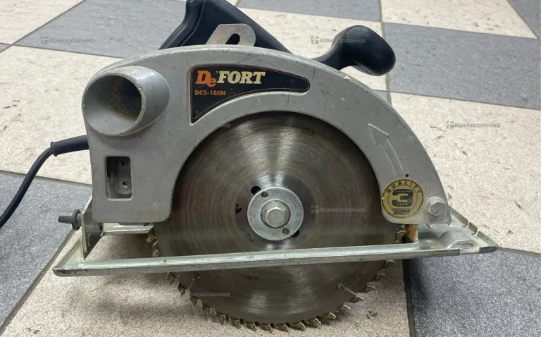 Дисковая пила DeFort DCS-180N