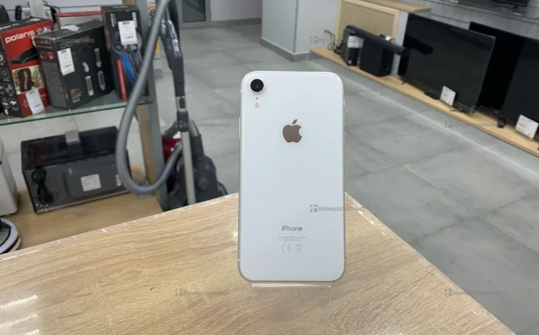 Apple IPhone XR 64Гб