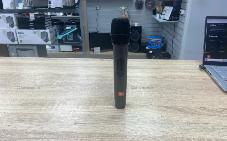 Микрофон JBL