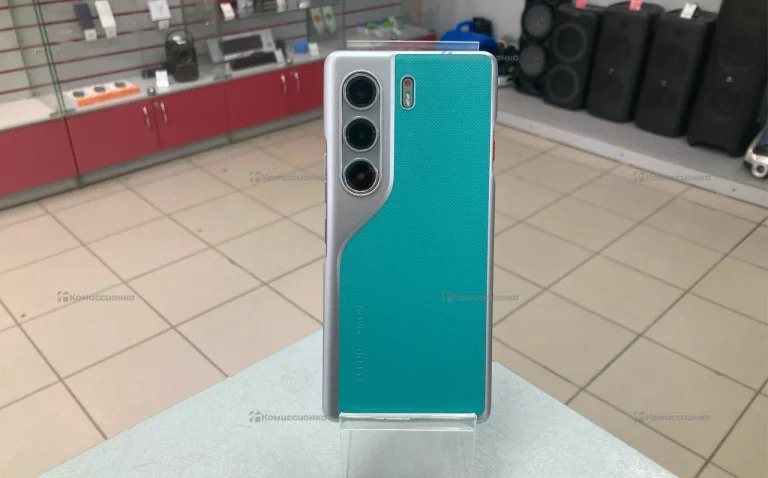Tecno CAMON 40 Pro 5G 12/256 ГБ