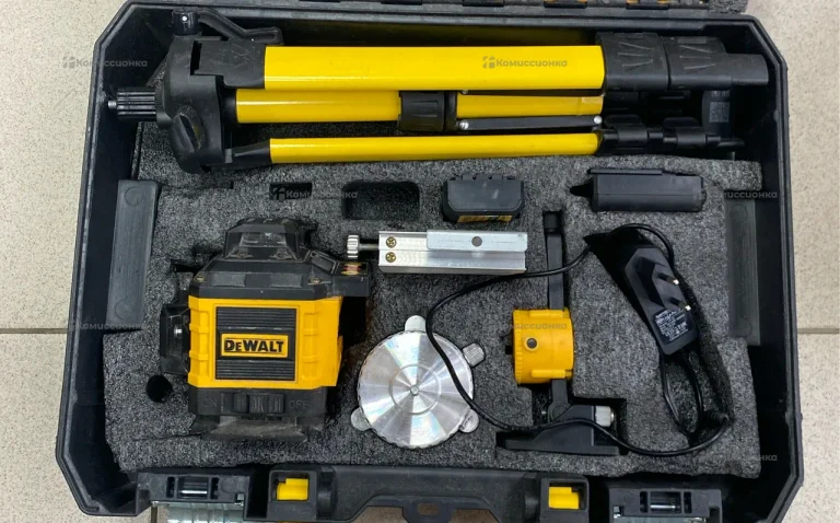 Лазерный уровень Dewalt (реплика)