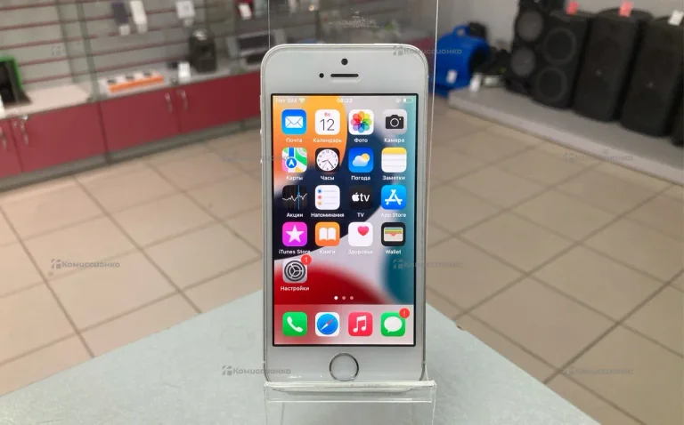 Apple iPhone SE 2/32 ГБ