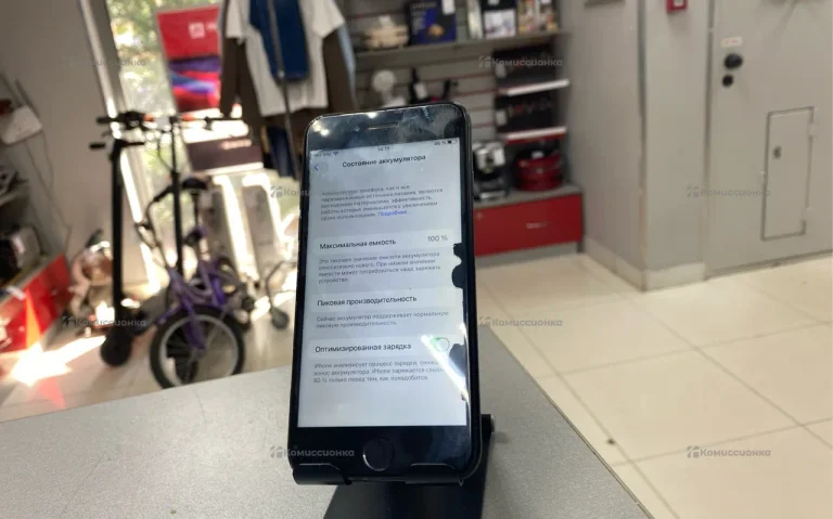 Apple iPhone 7 32 ГБ.
