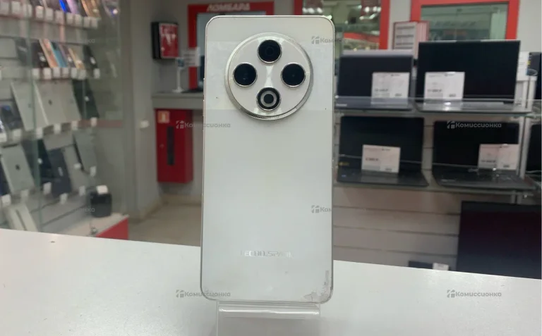 Tecno Spark 30 8/128 ГБ