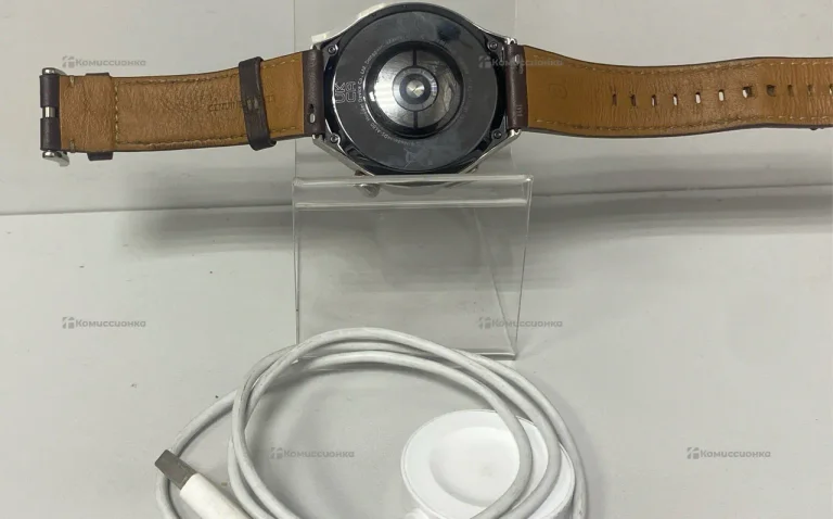 Часы  Huawei Watch 4 Pro