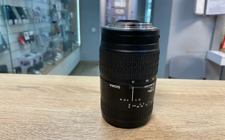 Объектив Sigma 77-300mm DL Macro Suprr