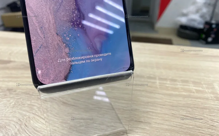 Samsung Galaxy A40 4/64 ГБ