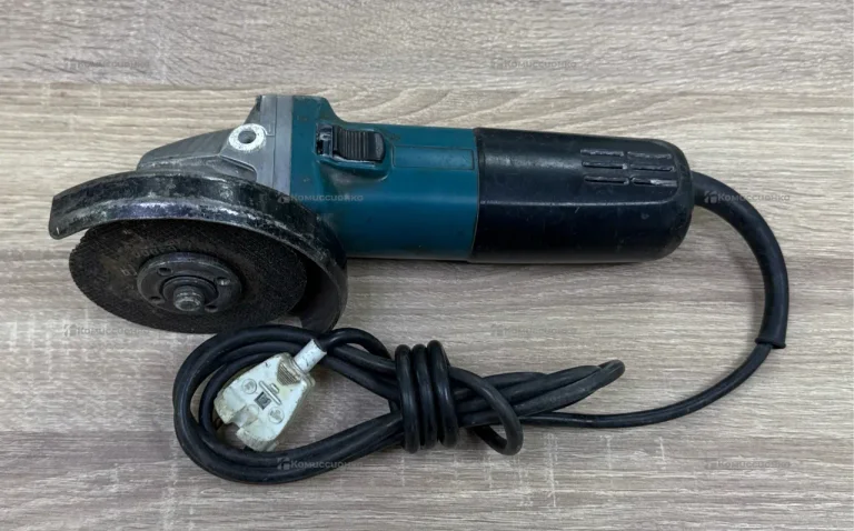 УШМ Makita 9558HNR