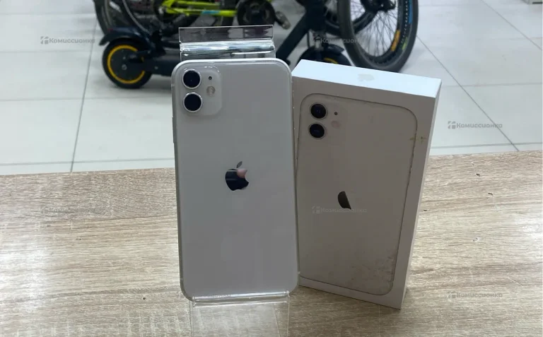 Apple iPhone 11 4/64 ГБ