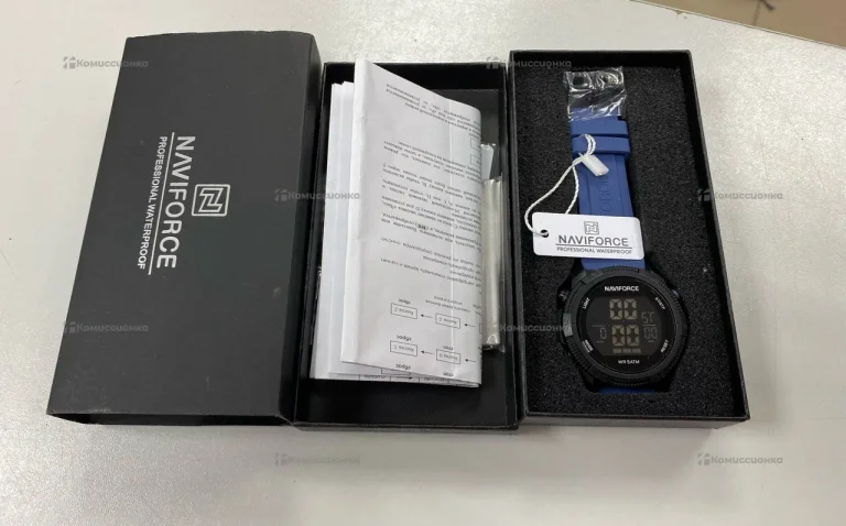 Часы Naviforce NF7104