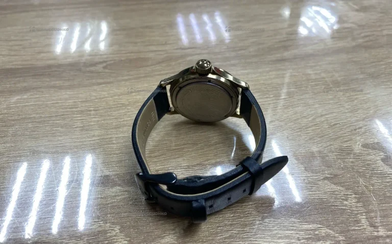 Часы дорожной отрасли 250 лет