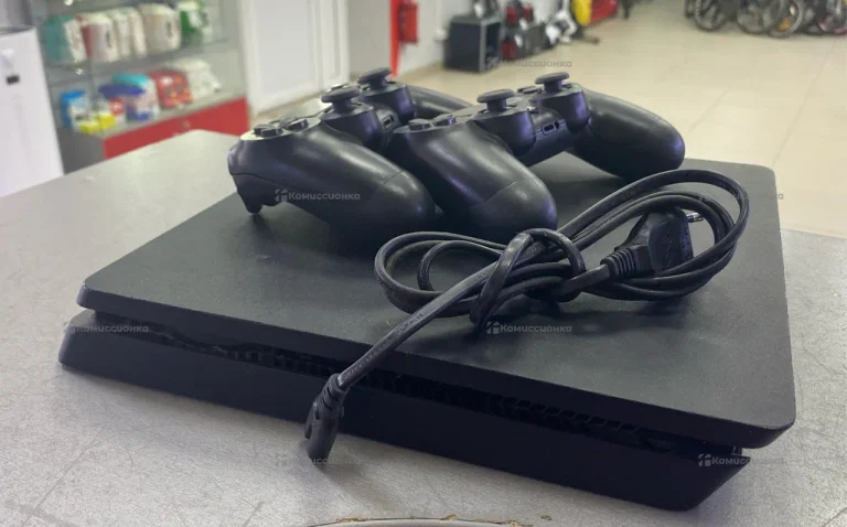 Приставка PS4 Slim 500gb