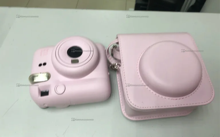 Фотоаппарат  Instax Mini 12