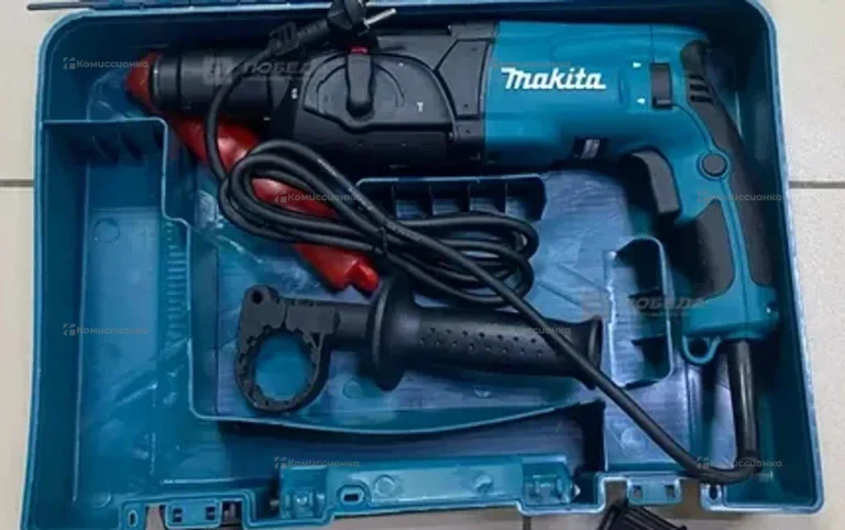 Перфаратор Makita 2470 сетевой