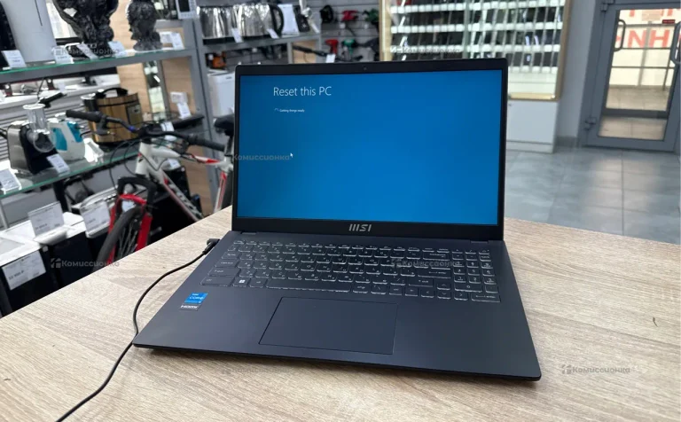 Ноутбук MSI Modern 15 B12M