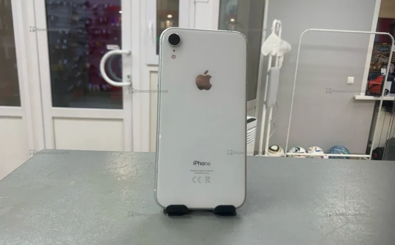 Apple iPhone XR 3/64 ГБ