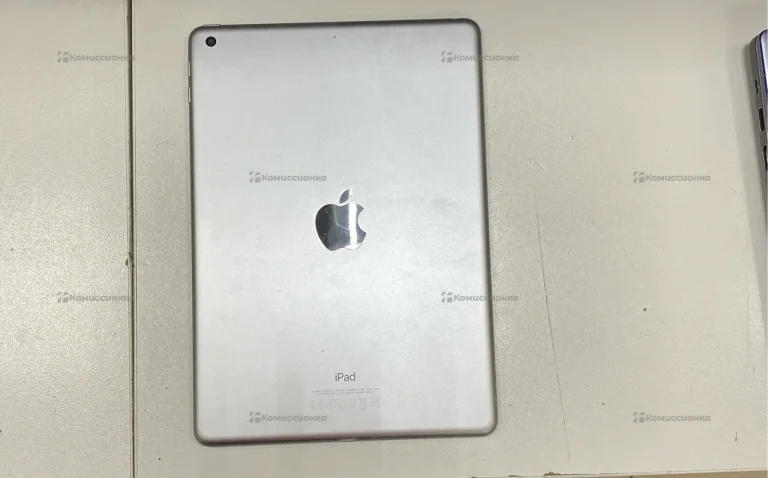 Планшет Apple iPad 5 2017 32GB