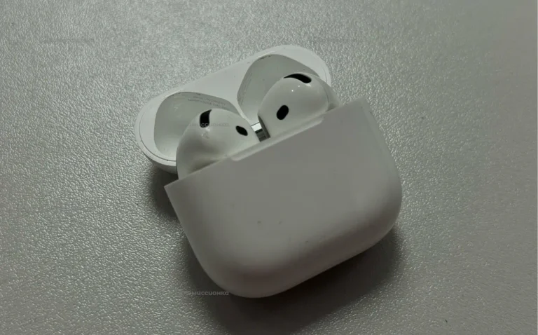 Наушники  Airpods 4