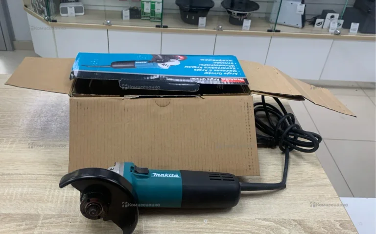 УШМ Makita 9558HNR
