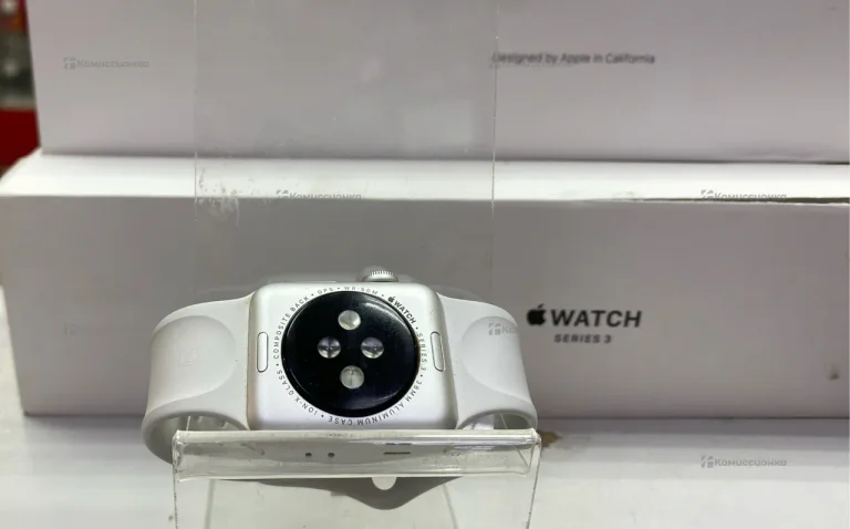 Часы  Apple Watch Series 3 38mm