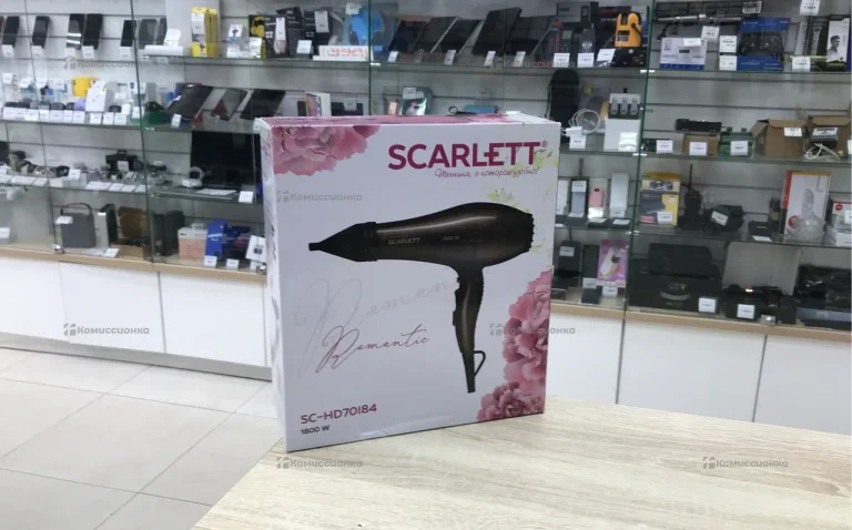 Фен SCARLETT 1800W