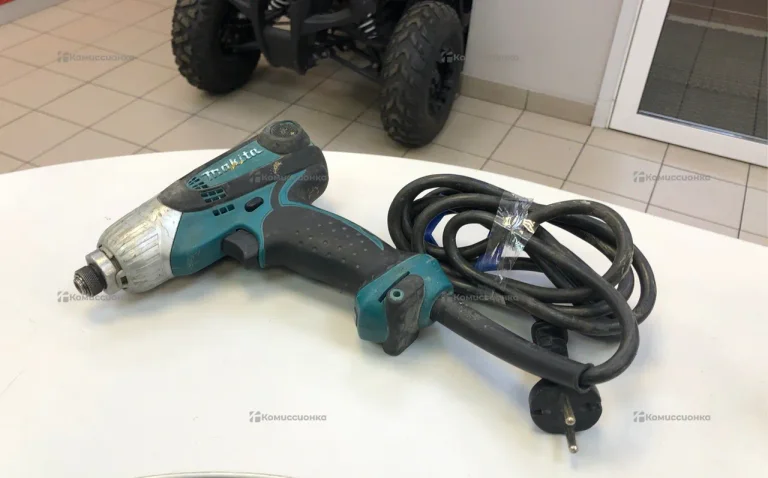 Ударный шуруповерт Makita TD0101F
