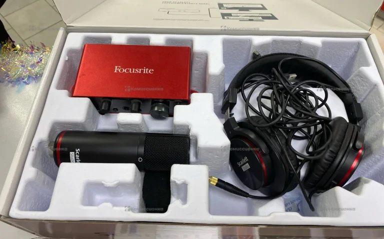 Комплект для звукозаписи Focusrite Scarlett solo