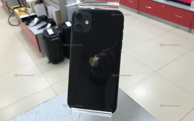 Apple iPhone 11 4/64 ГБ