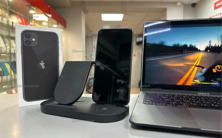 Apple iPhone 11 4/128 ГБ