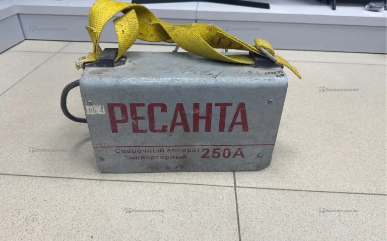 Сварочный аппарат РЕСАНТА САИ-250 (без проводов)