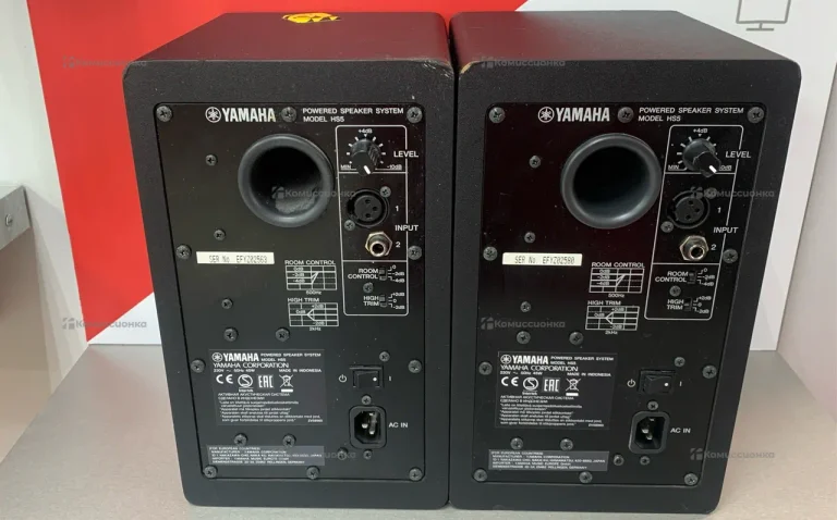Колонка  YAMAHA HS5