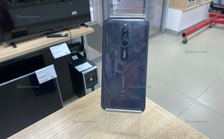 Xiaomi Redmi 8 3/32 ГБ