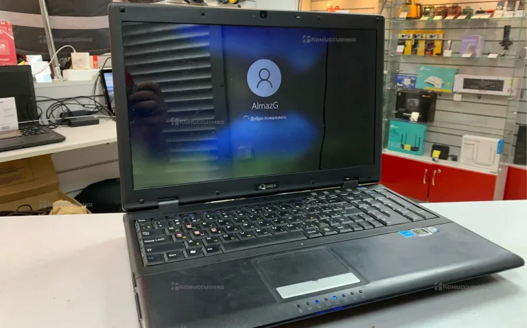 ноутбук Aquarius core 2 Duo/4gb/256gb