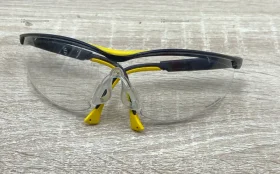 Купить Очки защитные1 б/у , в Магнитогорск Цена:160рублей